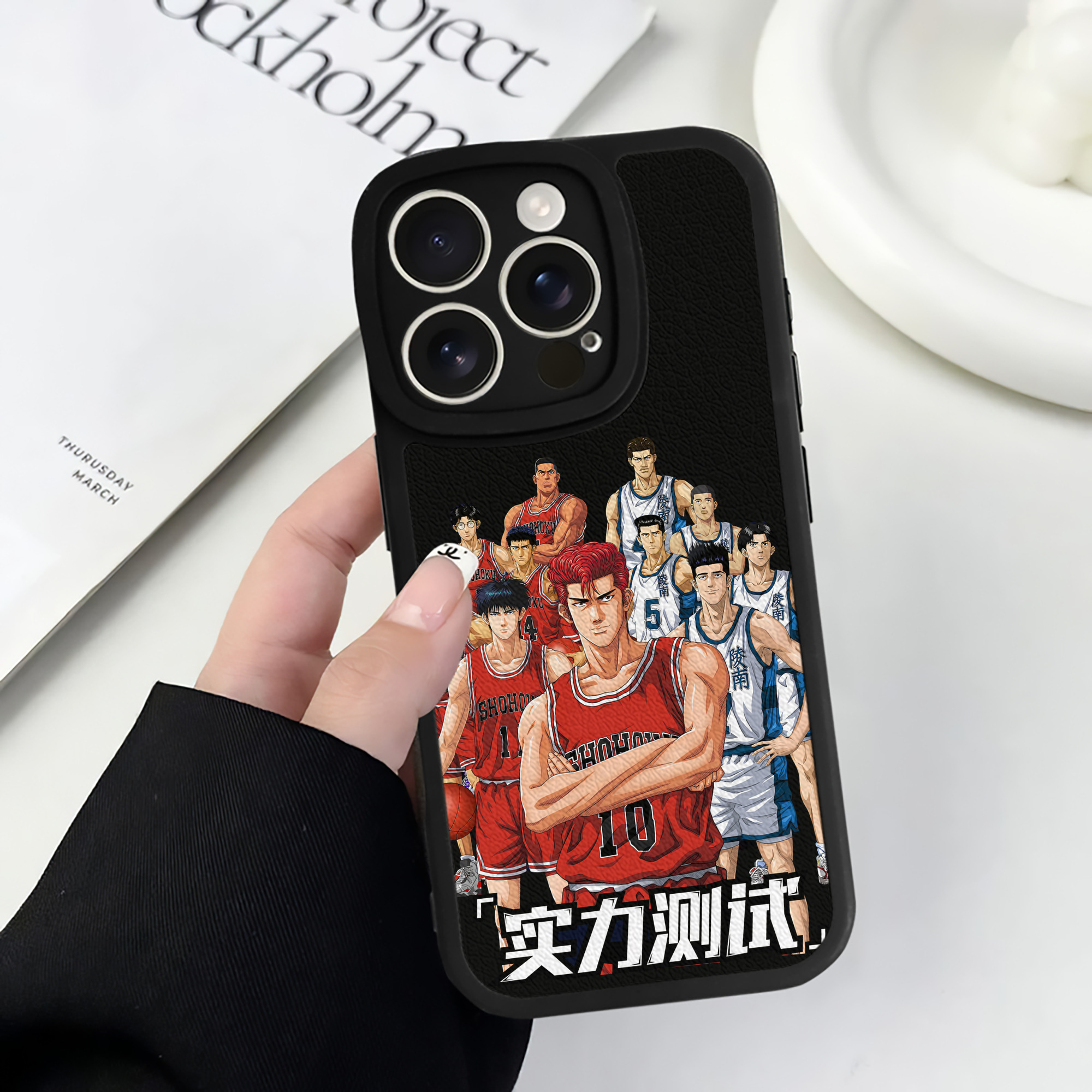（画像用） SLAM DUNK／スラムダンク 【iPhone 16シリーズ対応】シリコンスマホケース（レザー調） 材質：シリコン